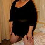 First pic of Plumper natural boobies Daina shows her monster 38GG boobs