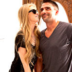 First pic of Avril Hall brings him home for some intense fuck action