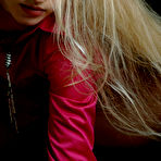 Fourth pic of VERA E  BY NATASHA_SCHON - ORIGINALE - ORIG. PHOTOS AT 3800 PIXELS - &copy; 2006 MET-ART.COM