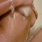 Second pic of Showering teens - Leenks Smut