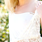 First pic of Hayden Hawkens unveils her exceptional beauty in the morning sunshine