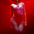 Third pic of Alicia Keys peforms at Echo Arena