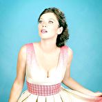 Fourth pic of Anna Friel various sexy posing photos