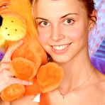 First pic of Club Seventeen ~ Cute seventeen girl showing her wet pussy