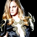 Third pic of Caroline Trentini