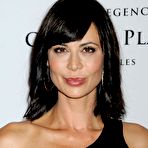 Second pic of Catherine Bell exposed her long sexy legs