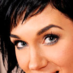 Fourth pic of Sex Previews - Kety Pearl slim balloon babe with red dildo is toying