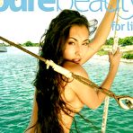 Fourth pic of Babe on the pier - Leenks Smut