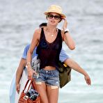 First pic of Doutzen Kroes sexy in bikini on the beach