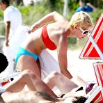 Fourth pic of Elisha Cuthbert