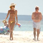 Fourth pic of Elle Macpherson