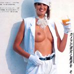 Fourth pic of Elle Macpherson