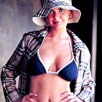 Fourth pic of Gail Porter sexy and braless calendar pics and scans