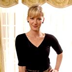 First pic of Gretchen Mol sexy scans and nude movie scenes