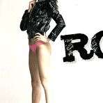 First pic of Isabeli Fontana sexy and braless posing scans