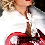 Fourth pic of Jessica Simpson