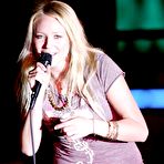 Third pic of Jewel Kilcher