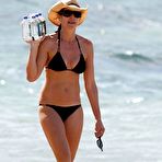 First pic of Cindy Crawford