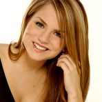 First pic of Joanna Levesque posing in jeans and black top