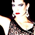 First pic of Lara Flynn Boyle nude at Celeb King