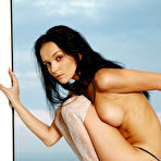 Third pic of JENYA D  BY VORONIN - DARKNESS - ORIG. PHOTOS AT 4300 PIXELS - &copy; 2006 MET-ART.COM