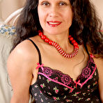 First pic of AllOver30.com - Introducing 41 year old Bexxxy