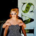 Third pic of Britney Spears leggy shopping In Thousand Oaks