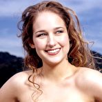 First pic of Leelee Sobieski nude