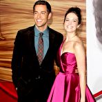 Fourth pic of Mandy Moore posing for paparazzi at Tangled premiere