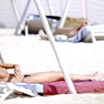 Third pic of ::: MRSKIN :::Elle MacPherson paparazzi topless and bikini shots