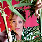 First pic of Piper Perabo