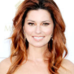 First pic of Shania Twain at 2013 Billboard Music Awards