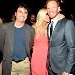 Third pic of Tara Reid shows cleavage at premiere