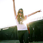 Fourth pic of Bella Thorne two non nude photosets