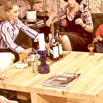 First pic of Rodox ~ Four retro seventies girls playing games!