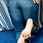 Second pic of PinkFineArt | Julia Showing Feet Sofa from Feet Angels