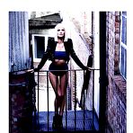 Third pic of Rosie Huntington-Whiteley titslip shots