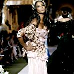 First pic of Naomi Campbell