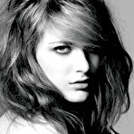 Second pic of Evan Rachel Wood posing sexy, in lingeries and topless