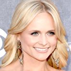 Third pic of Miranda Lambert sexy cleavage at Country Music Awards