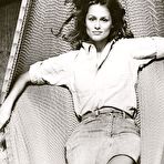 Third pic of Lauren Hutton black and white sexy and naked pix