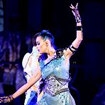 Fourth pic of Katy Perry sexy performs at Nickelodeon stage