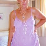 Second pic of Mature Pantyhose Vol2