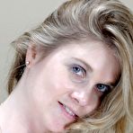 Third pic of mature amateurs