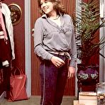 First pic of Rodox ~ Retro girl catches girlfriend with dick in mouth!