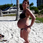 Third pic of Preggo Hunter