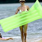 Third pic of Cameron Diaz caught in bikini on the beach in Hawaii