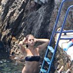 Second pic of Eva Mendes hard nipples