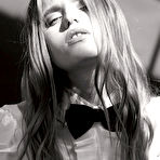 First pic of Abbey Lee Kershaw sey, topless and fully nude scans