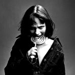 Third pic of Zooey Deschanel non nude posing scans from magazines